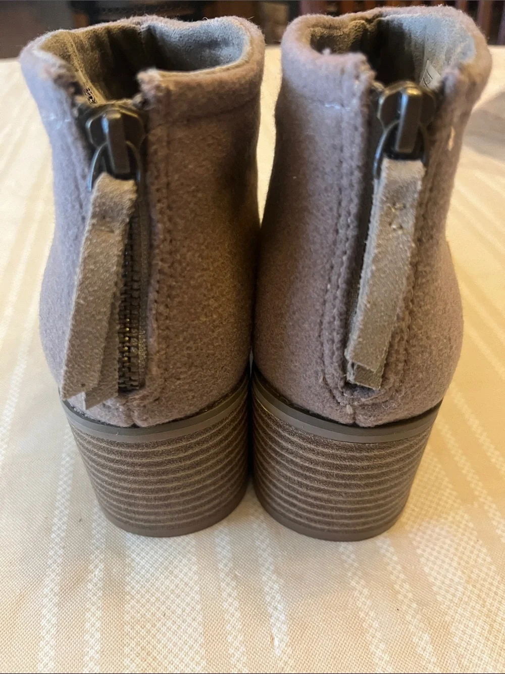 Toms Two-Tone Gray and Brown Suede Ankle Booties size 7W